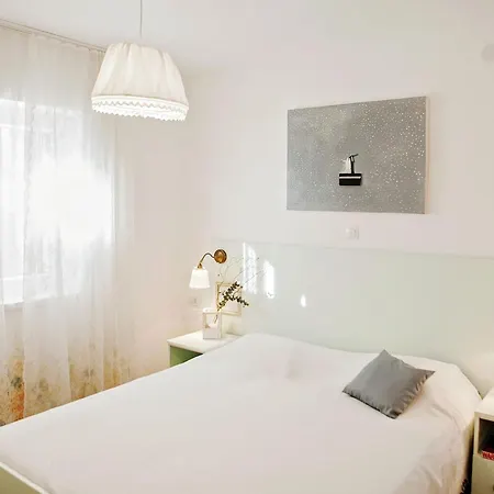Apartment Cozy With A Balcony And A Sea View Brela