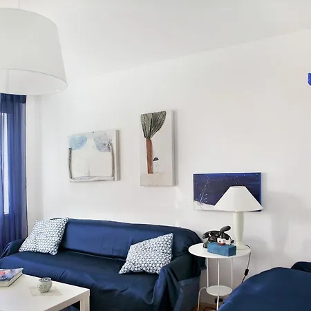 Apartment Cozy With A Balcony And A Sea View *