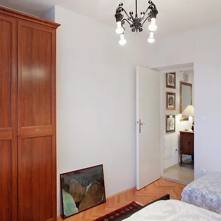 Apartment Cozy With A Balcony And A Sea View Brela