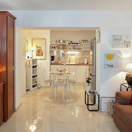 Apartment Cozy With A Balcony And A Sea View *