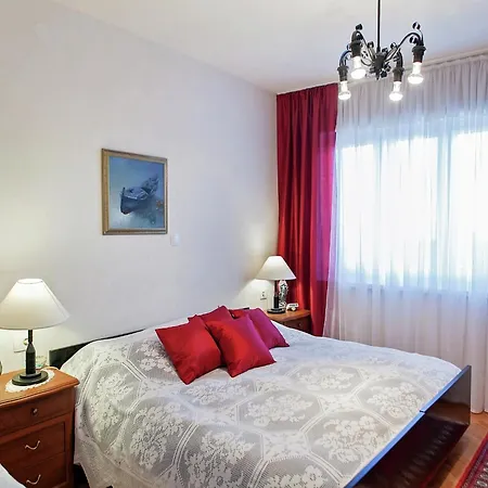 Cozy With A Balcony And A Sea View * Brela