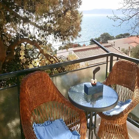 Апартаменты Cozy With A Balcony And A Sea View *
